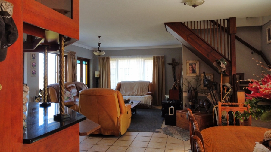 2 Bedroom Property for Sale in Hersham Western Cape